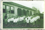 Comemorao do Sete de Setembro de 1960 na Escola Isolada Estadual de Ponte Santana que no ano de 1960 era municpio de Clevelndia e hoje  municpio de Renascena. Na foto h 44 alunos e os professores Evaristo e Terezinha Castanha. O prdio foi construdo em 1950.<br /><br /> Foto de Acervo do Professor Evaristo Castanha. <br /><br /> Colaborao: Darcy Antonio Pacce <br /><br /> <strong>*A imagem disponibilizada  de responsabilidade do colaborador.</strong>